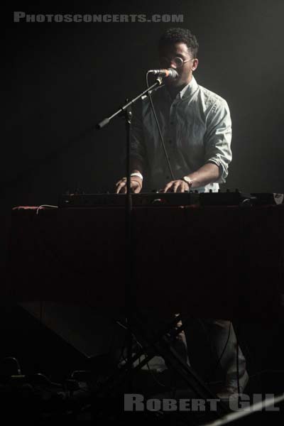 TORO Y MOI - 2011-05-16 - PARIS - Point Ephemere - 